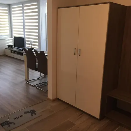 Apartman 77